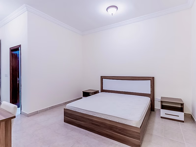 SPACIOUS 5BR UNFURNISHED COMPOUND VILLA - Photo 6