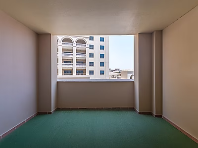 SPACIOUS 1BR PLUS ROOM WITH LARGE BALCONY PEARL