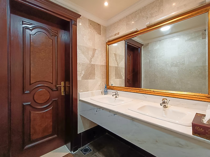 فيلا فاخرة بـ 6 غرف نوم مفروشة بالكامل | ويست باي لاجون - Photo 7