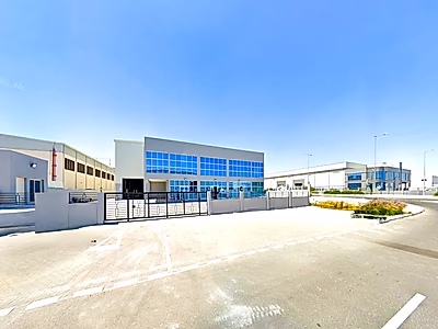 Expansive Opportunity Awaits: Massive Warehouse for Sale!