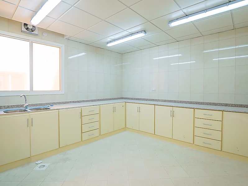 WAREHOUSE FOR SALE | BIRKAT AL AWAMER - Photo 31