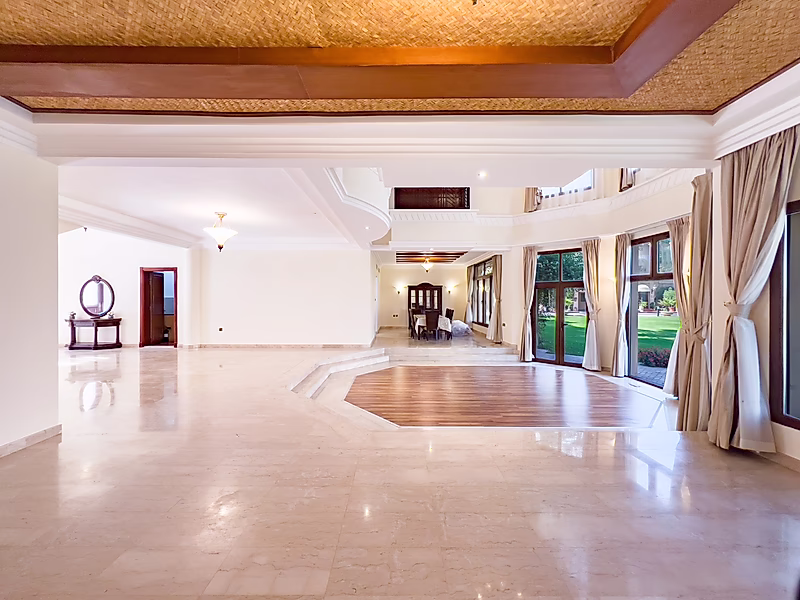 DIRECT SEA VIEW! 5 BEDROOM VILLA IN WESTBAY LAGOON - Photo 15