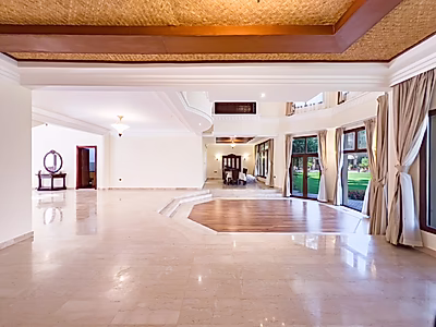 DIRECT SEA VIEW! 5 BEDROOM VILLA IN WESTBAY LAGOON