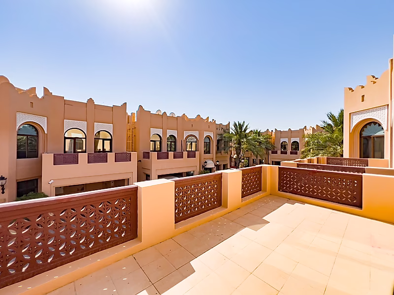 DIRECT SEA VIEW! 5 BEDROOM VILLA IN WESTBAY LAGOON - Photo 33