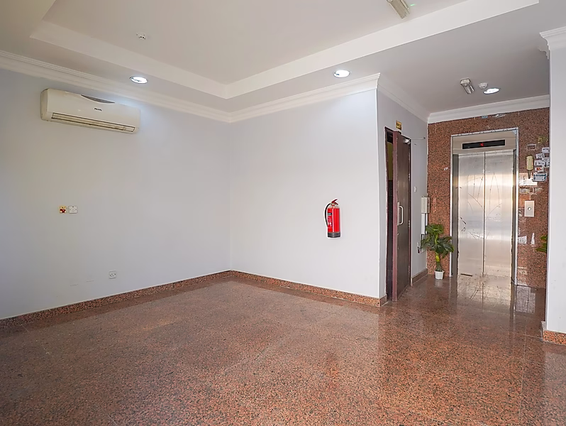 3-STOREY APARTMENT BUILDING FOR SALE | MADINAT KHALIFA - Photo 1