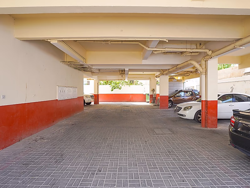 3-STOREY APARTMENT BUILDING FOR SALE | MADINAT KHALIFA - Photo 6