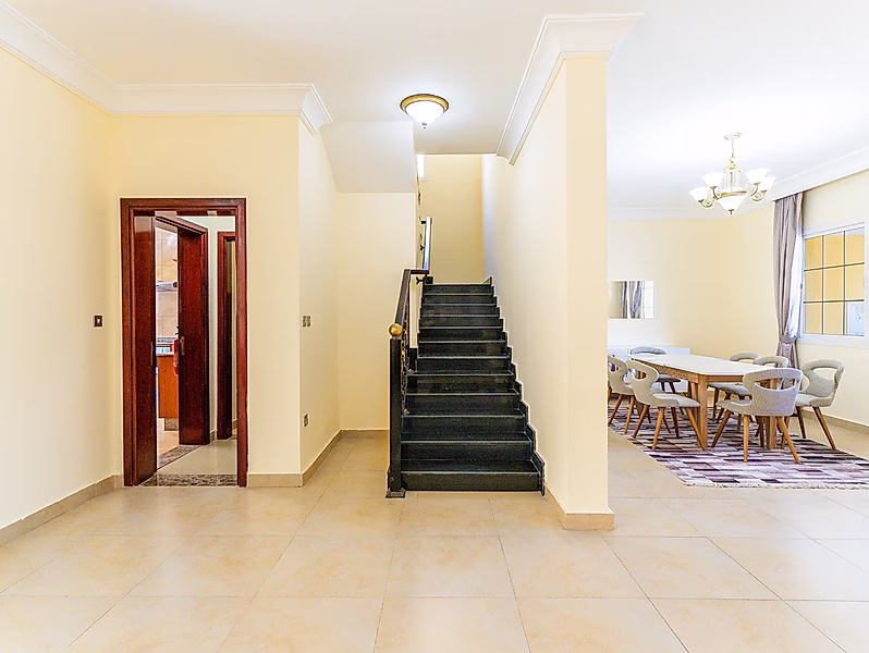 SPACIOUS 4BR + MAID VILLA | FAMILY COMPOUND - Photo 14