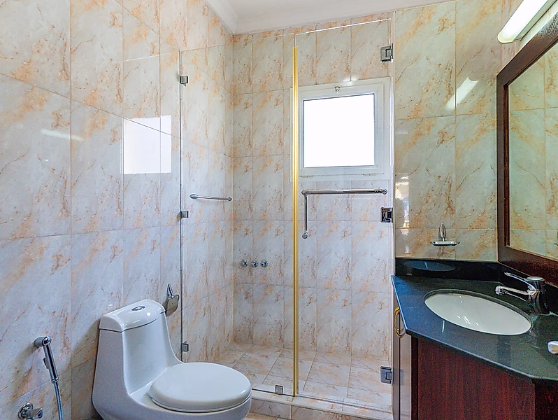 SPACIOUS 4BR + MAID VILLA | FAMILY COMPOUND - Photo 15