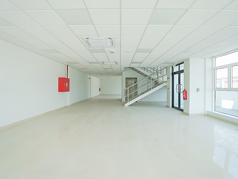 EXCEPTIONAL WAREHOUSE | BIRKAT AL AWAMER - Photo 3
