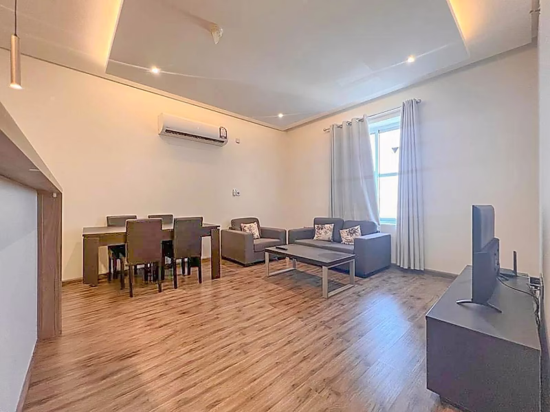 FULLY FURNISHED 1-BEDROOM | OLD AIRPORT - Photo 1