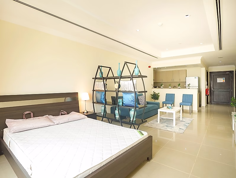 VIBRANT FURNISHED STUDIO | PORTO ARABIA - Photo 4