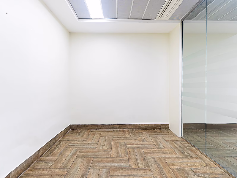HOT AMAZING DEAL_ONE MONTH FREE/SPACIOUS OFFICE - Photo 2
