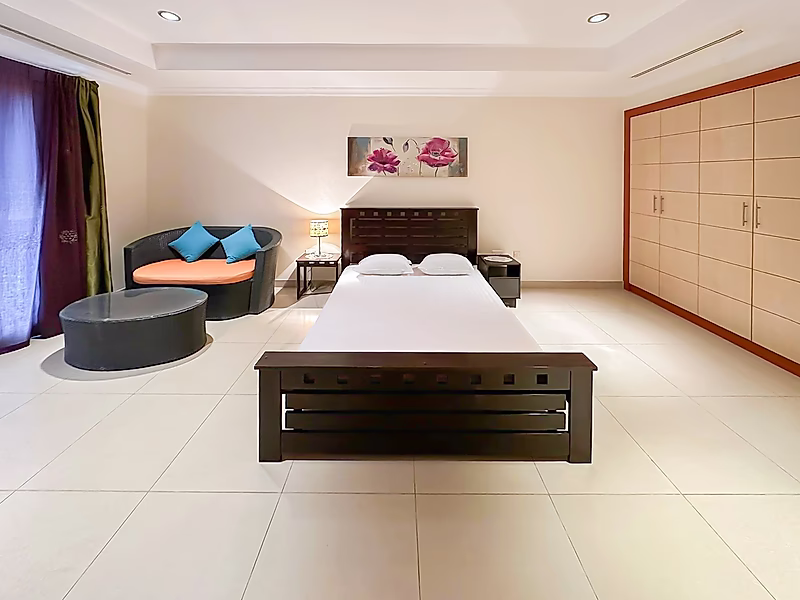Spacious 2BR Apartment In Porto Arabia With Large Balcony | The Pearl - Qatar - Photo 2