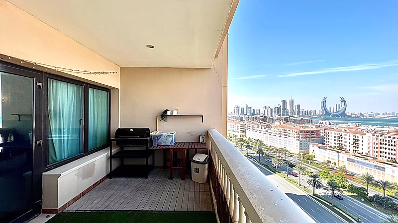 LUXURY 3BR+MAID | HUGE BALCONY | MARINA VIEW - Photo 14