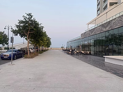 HOT SPACIOUS RETAIL SHOP | SEA VIEWS