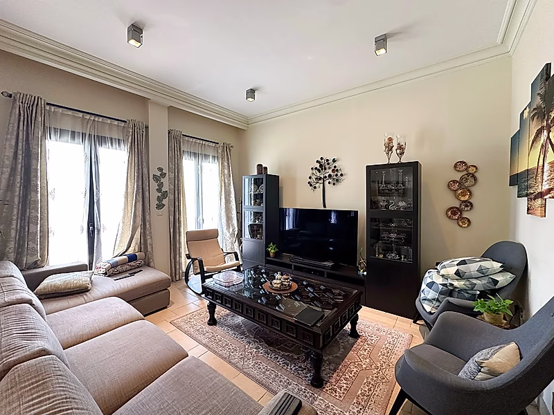 STUNNING 3BR FOR SALE WITH TITLE DEED | SEA VIEWS - Photo 2