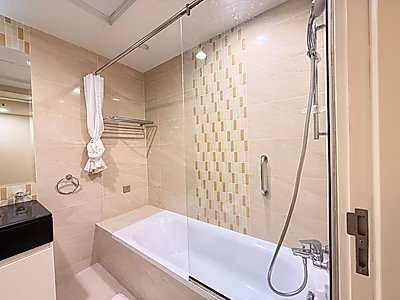 Hot Deal in Lusail Marina | Spacious 1 Bedroom for Sale | Title Deed