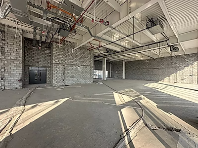 Prime Retail Shop for Lease – 853 sqm on Main Road | Brand New