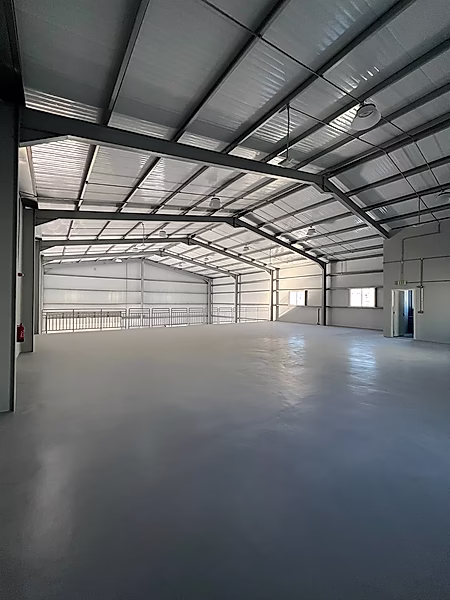 NEW WAREHOUSE 1000 SQM IN BIRKAT AL AWAMIR - Photo 1