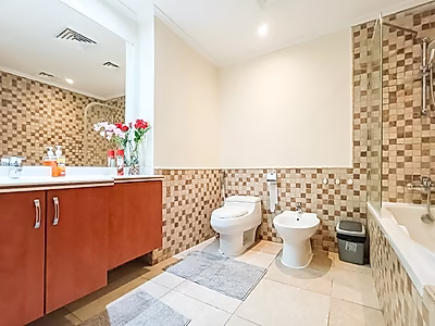 Luxurious 3BR+M Apartment with Modern Elegance