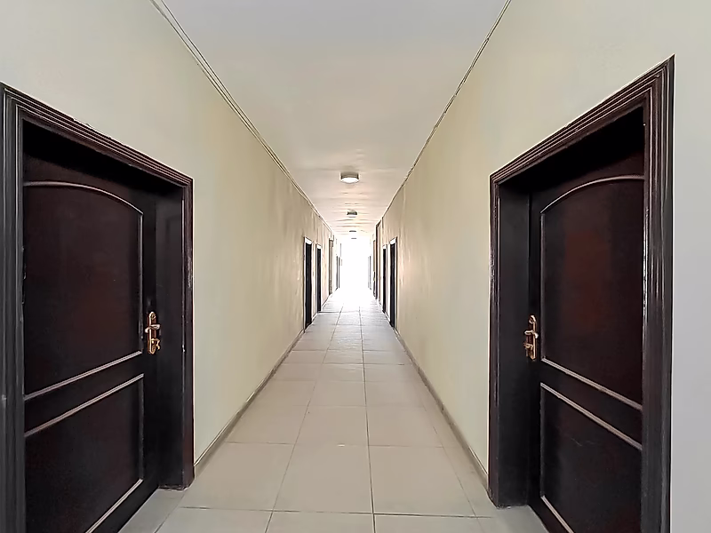 عرض استثنائي لسكن عمال - 88 غرفة في منطقة صناعية رئيسية - Photo 1