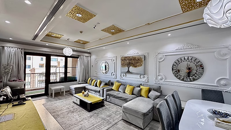Semi Furnished 1 BR + Office | High Floor | Balcony - Photo 1
