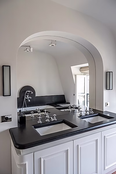 Exclusive Duplex | Paris 16, Between Arc de Triomphe & Victor-Hugo - Photo 4