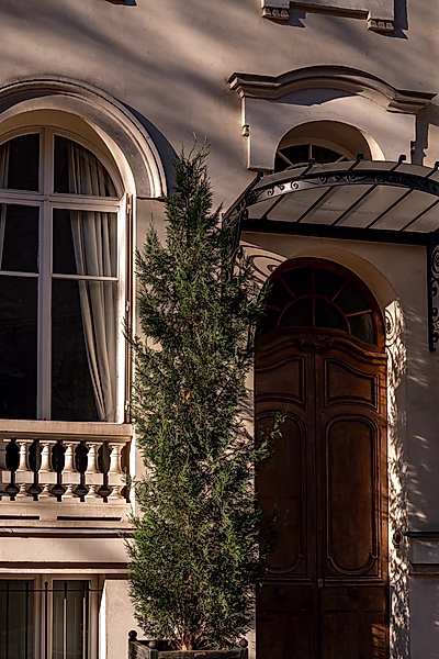 Iconic Paris Skyline from a Distinctive Art Deco Home | 16th Arrondissement - Photo 7
