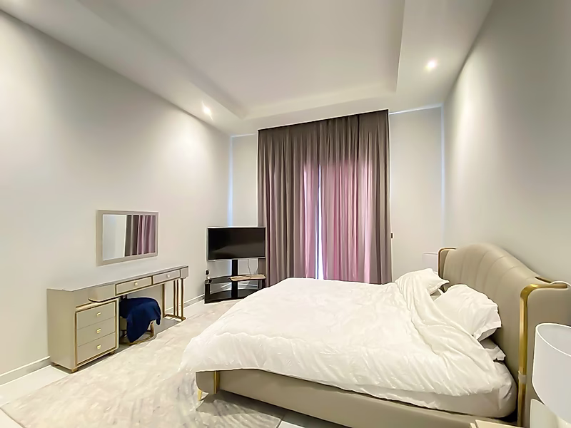 650k DOWN PAYMENT | 1 BEDROOM APARTMENT | TENANATED | LUSAIL - Photo 3