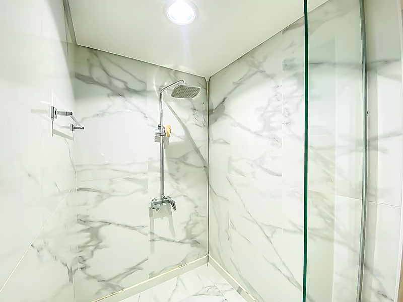 650k DOWN PAYMENT | 1 BEDROOM APARTMENT | TENANATED | LUSAIL - Photo 5