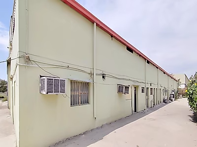 Warehouse With Mezzanine & Offices for Rent in Old Industrial Area - 1200m2