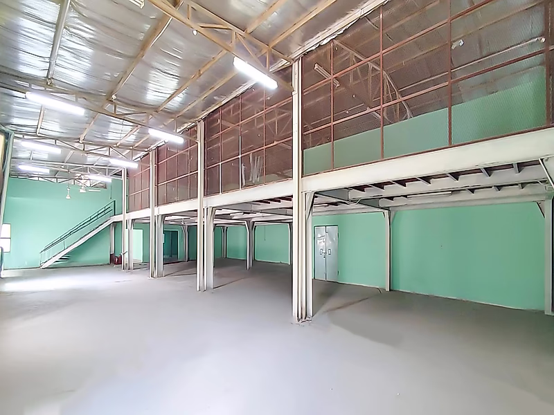 Warehouse With Mezzanine & Offices for Rent in Old Industrial Area - 1200m2 - Photo 1