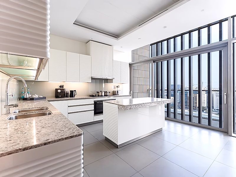 LUXURY LIVING | 4+MAID FURNISHED PENTHOUSE | BILLS INCLUDED - Photo 10