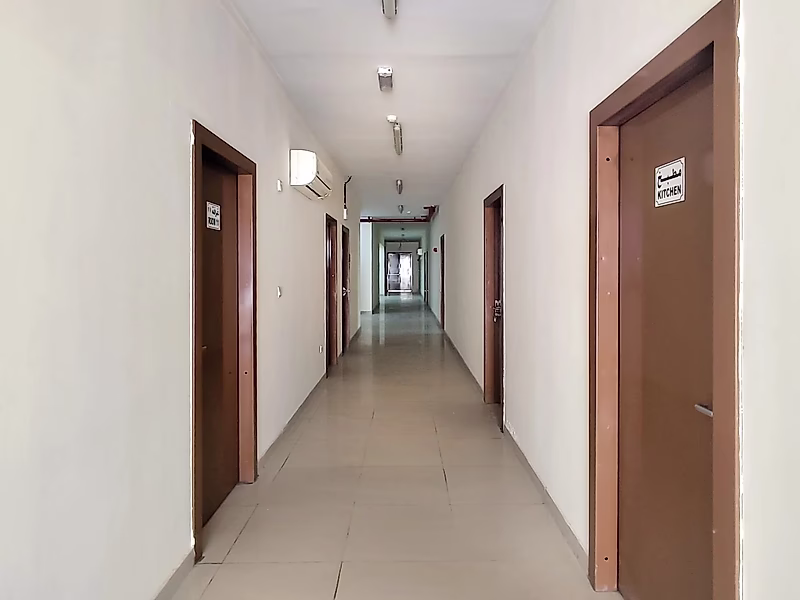 B+G+M | FOOD WAREHOUSE | COLD STORAGE | SHOWROOM | OFFICES | ROOMS - Photo 25