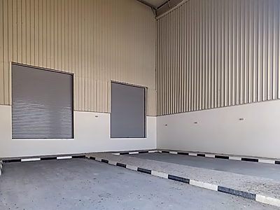 MODERN LOGISTICS HUB WITH SHOWROOM AND OFFICES