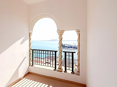 WAKE UP TO WATERFRONT VIEW WITH COZY STUDIO | VIVA BAHRIYA