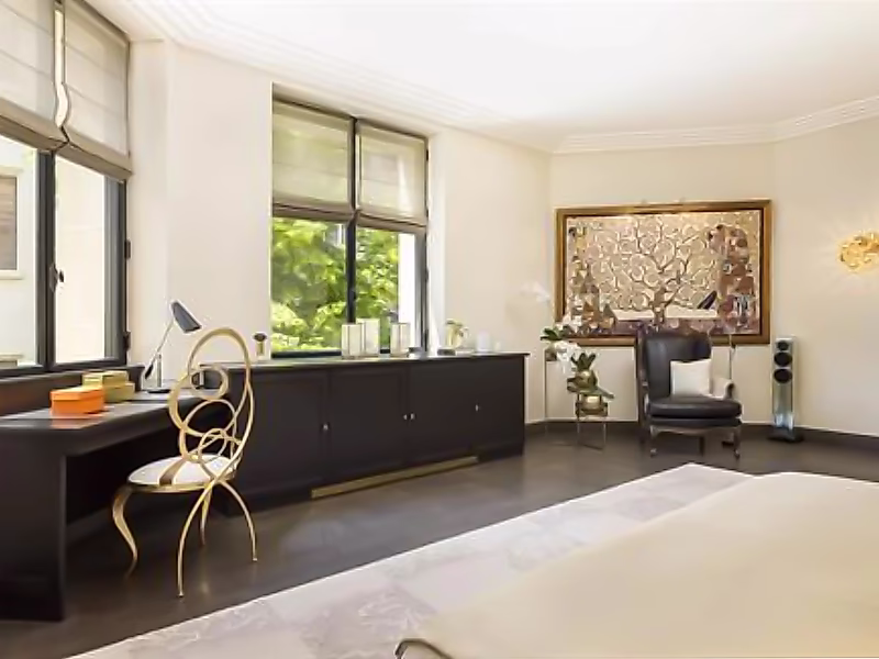 Luxury Living in the Heart of Paris | The Balmain Residence - Photo 7