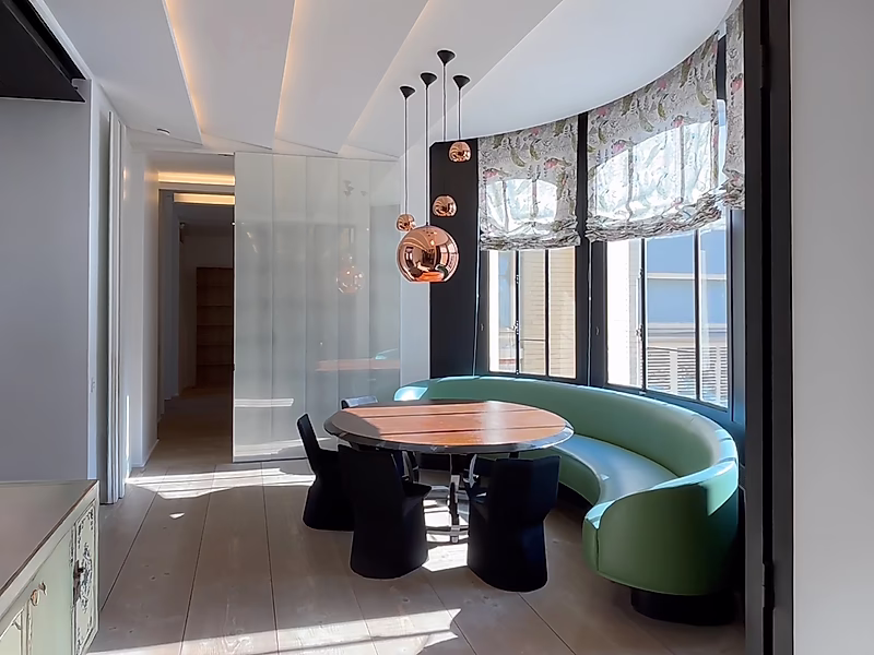 Paris Skyline from a Timeless Art Deco Residence | 16th Arrondissement - Photo 1