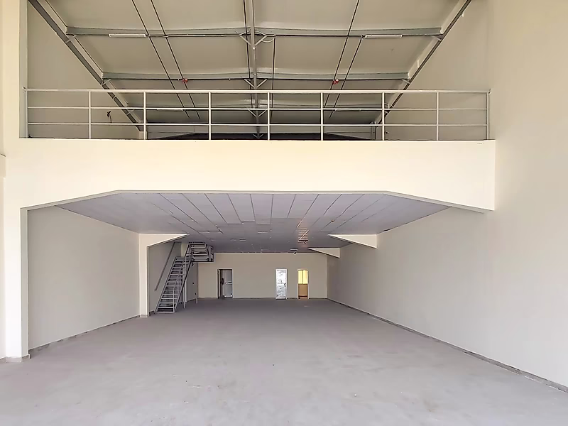 PRIME RETAIL COMPLEX IN BIRKAT AL AWAMER - Photo 3